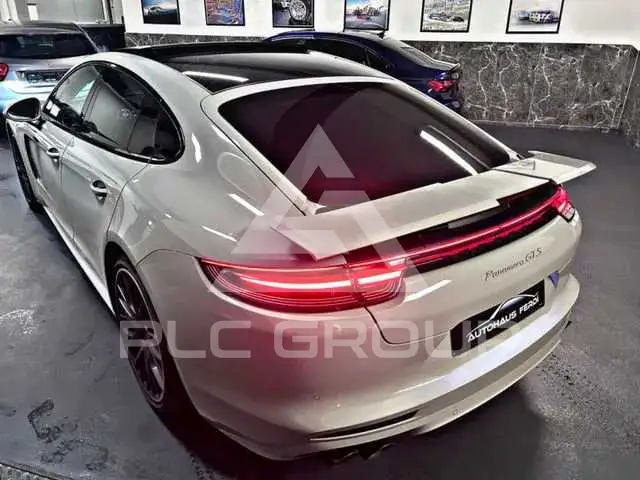 2019 Porsche Panamera