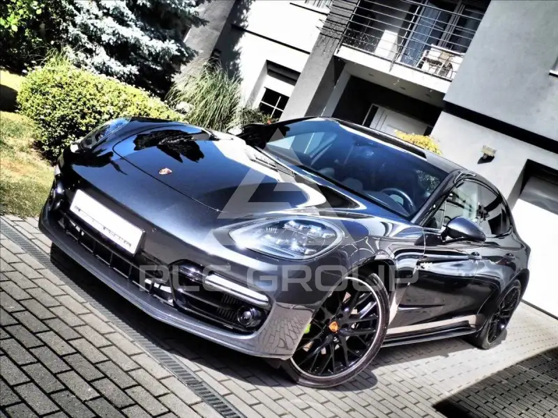 2019 Porsche Panamera