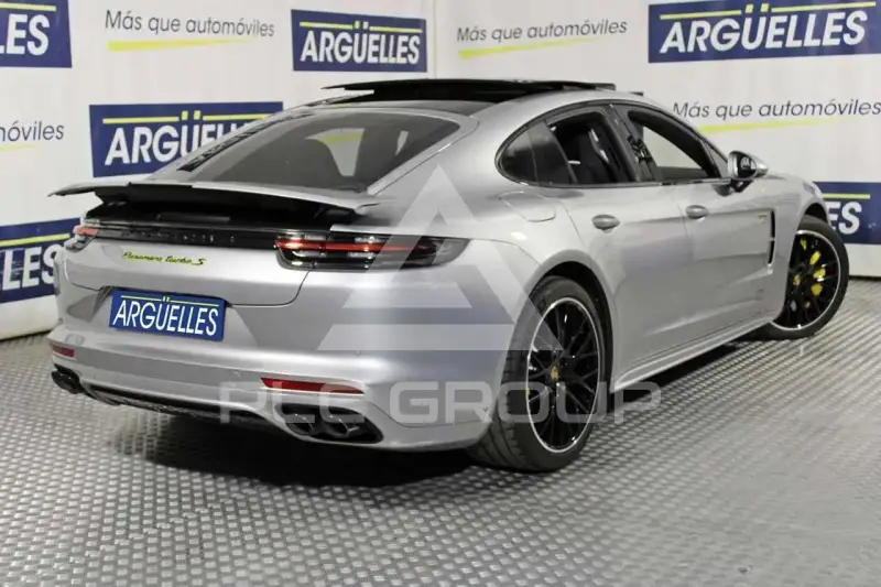 2019 Porsche Panamera