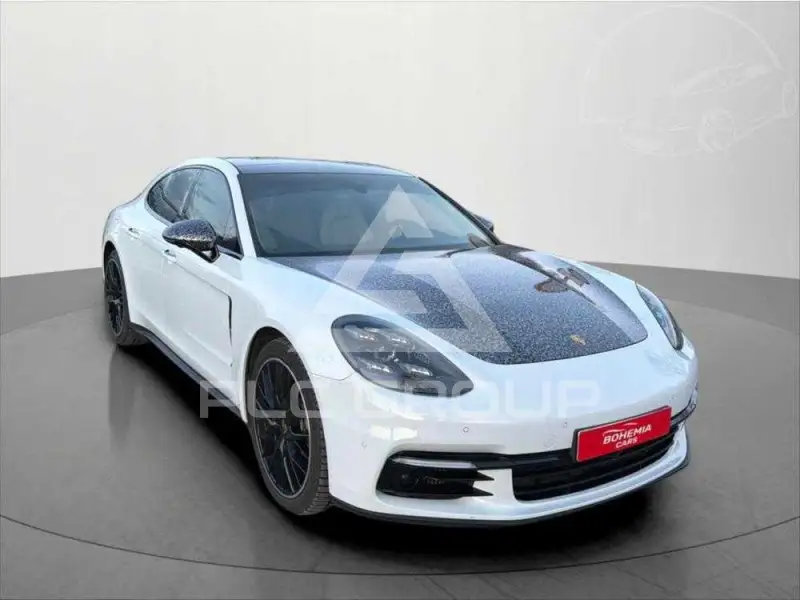 2019 Porsche Panamera
