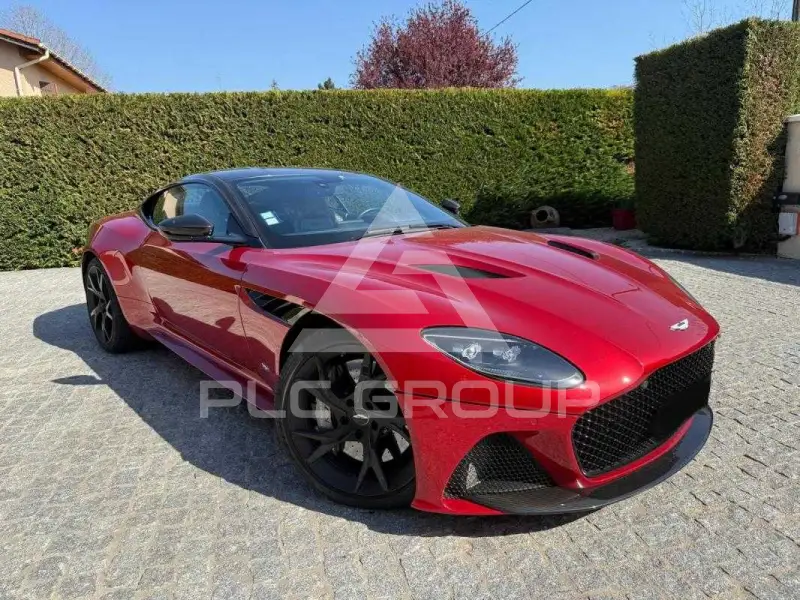 2019 Aston Martin DBS