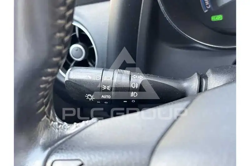 2019 Toyota AURIS