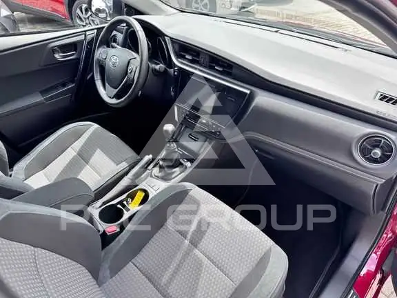 2019 Toyota AURIS