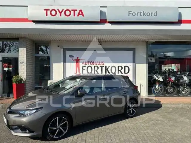 2019 Toyota AURIS