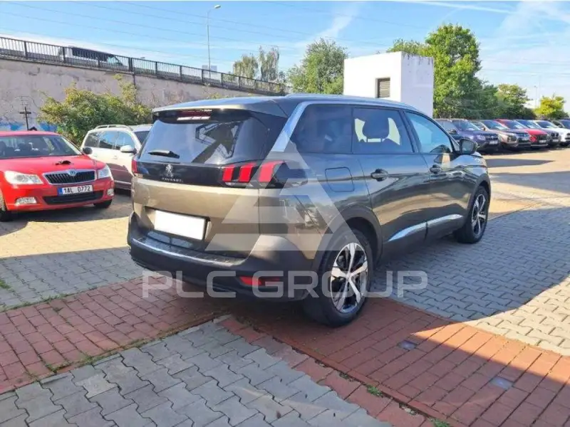 2019 Peugeot 5008