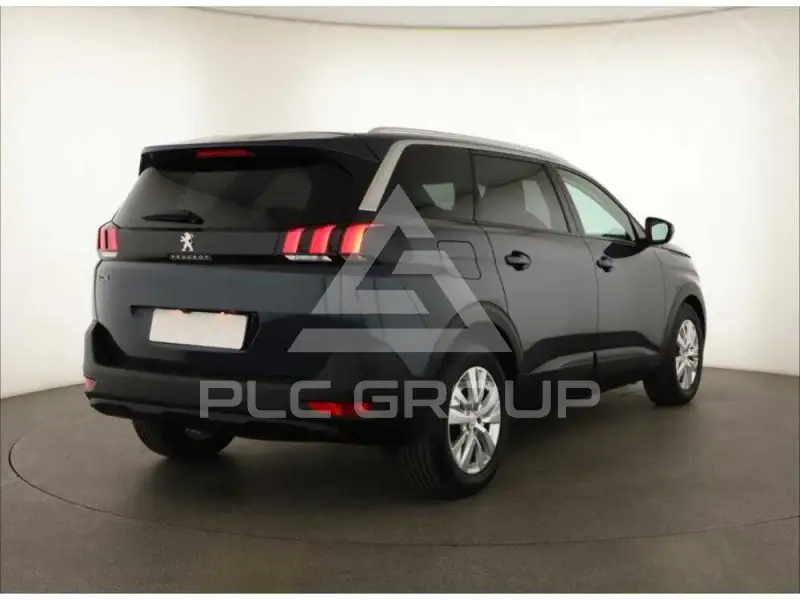 2019 Peugeot 5008