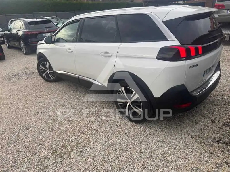 2019 Peugeot 5008