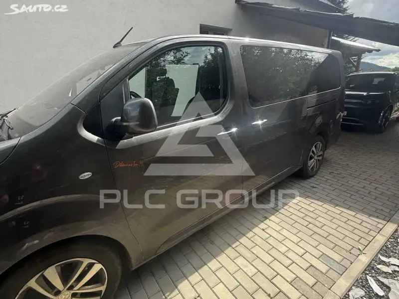 2019 Peugeot Traveller