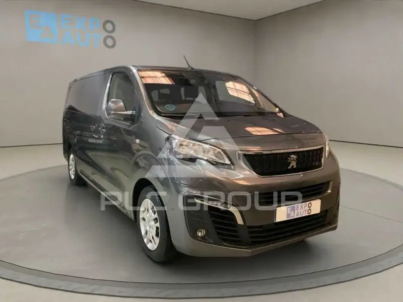 2019 Peugeot Traveller