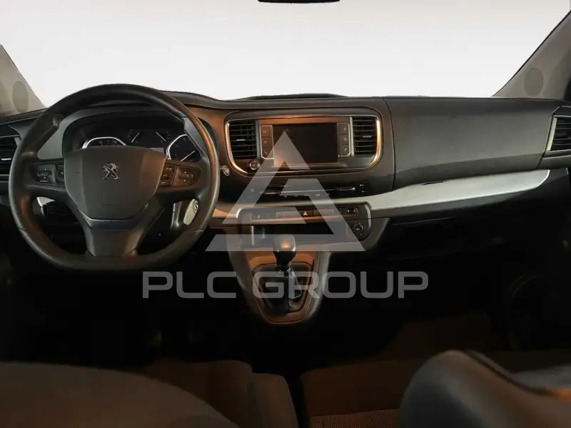 2019 Peugeot Traveller