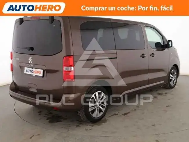 2019 Peugeot Traveller