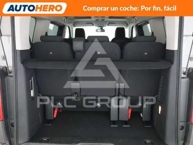2019 Peugeot Traveller
