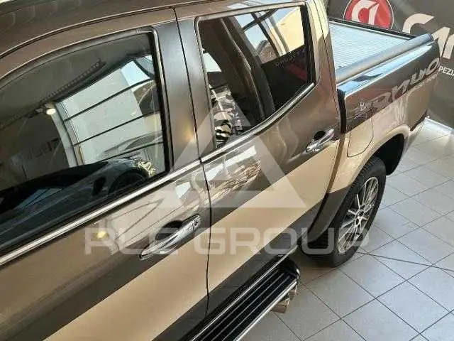 2019 Mercedes Benz X