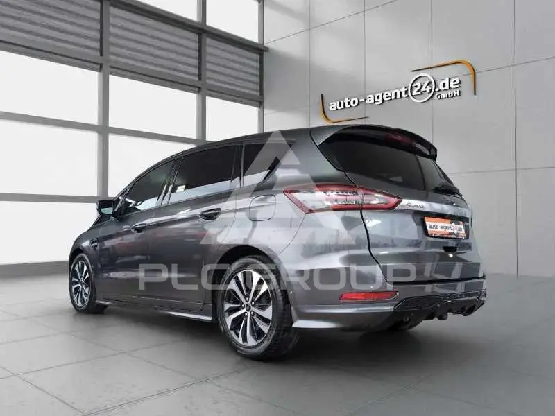2019 Ford S-Max