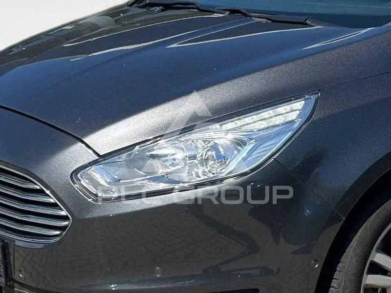2019 Ford GALAXY