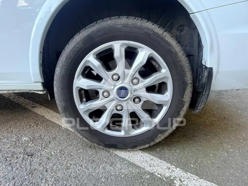 2019 Ford Tourneo