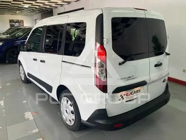 2019 Ford Tourneo