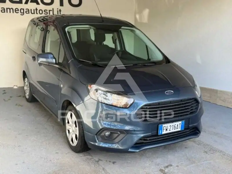 2019 Ford Tourneo