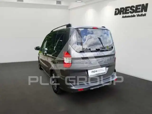 2019 Ford Tourneo