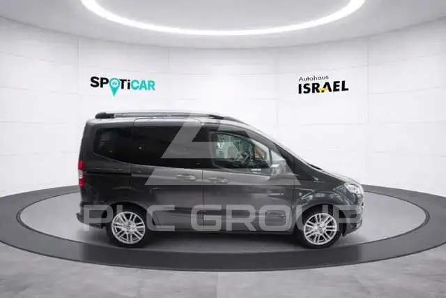 2019 Ford Tourneo