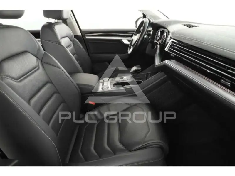 2019 Volkswagen Touareg