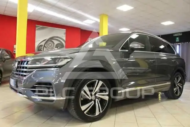 2019 Volkswagen Touareg