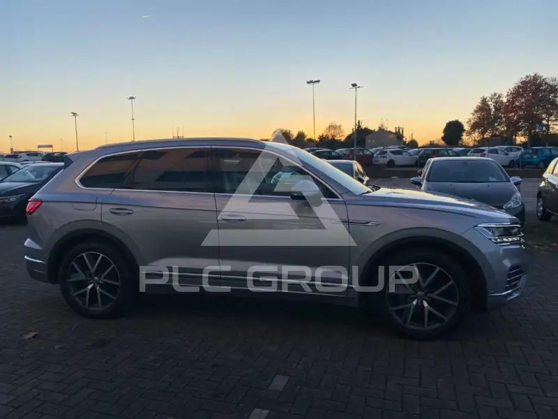 2019 Volkswagen Touareg