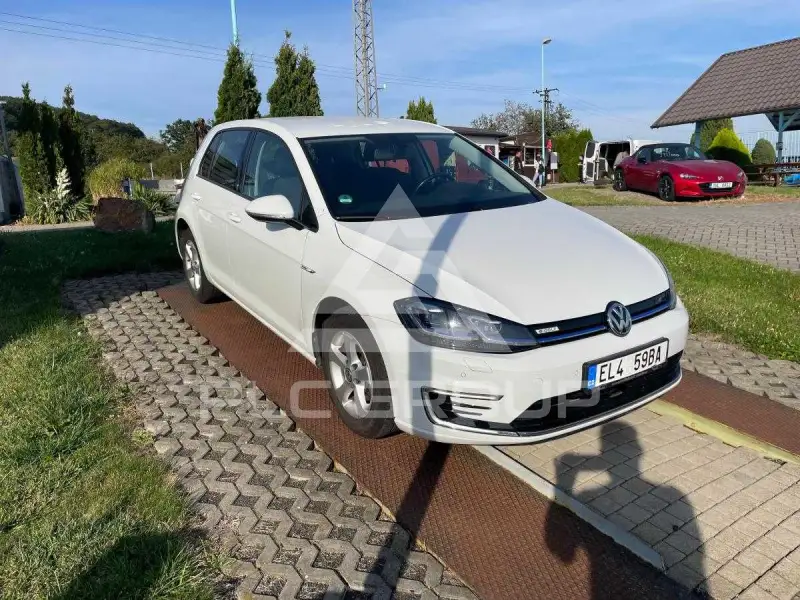 2019 Volkswagen E-Golf