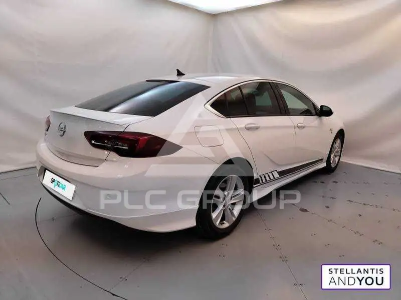 2019 Opel Insignia