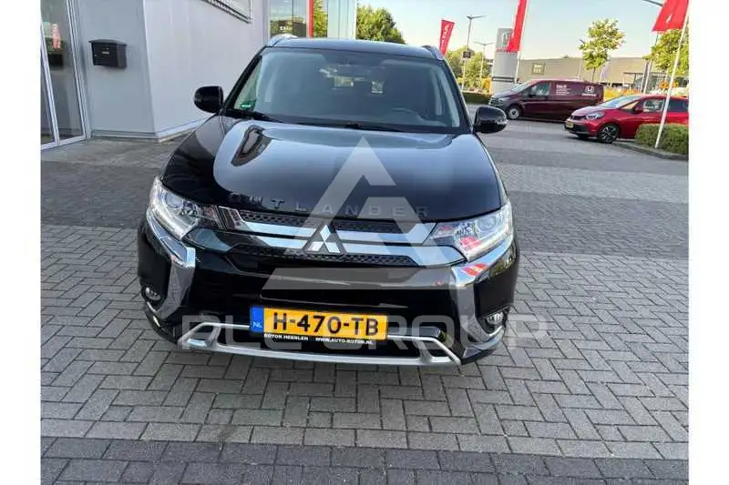 2020 Mitsubishi OUTLANDER