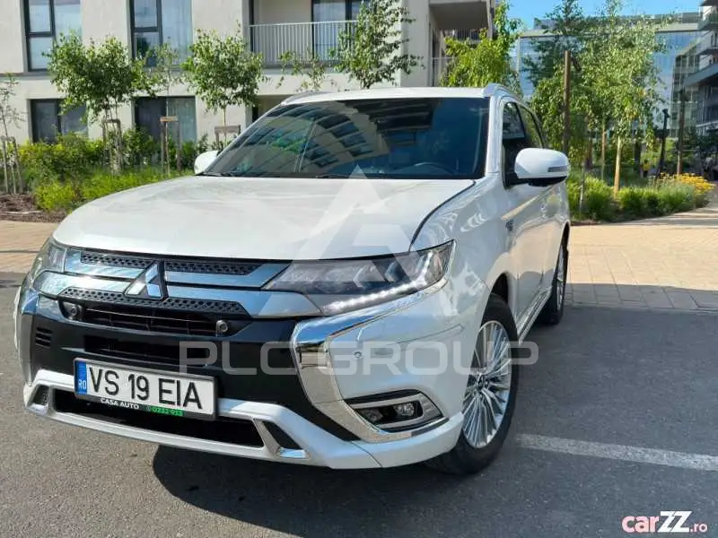 2020 Mitsubishi OUTLANDER