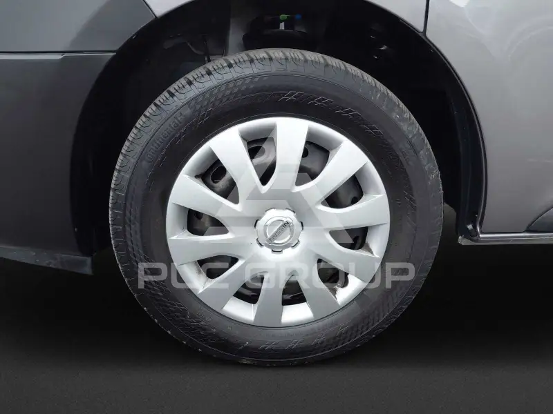 2020 Nissan NV 300