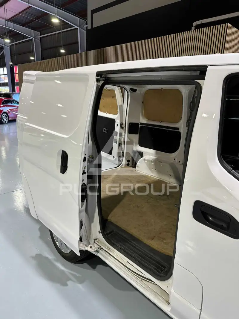 2020 Nissan NV 200