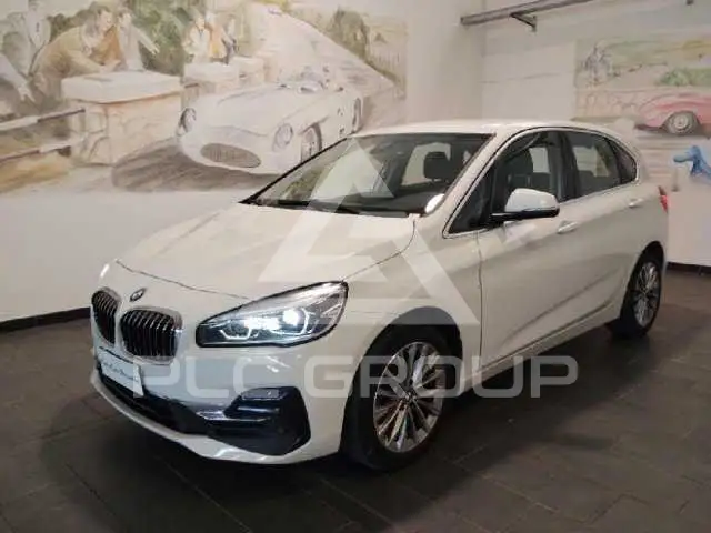 2020 BMW 218