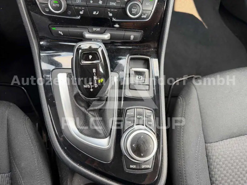 2020 BMW 218