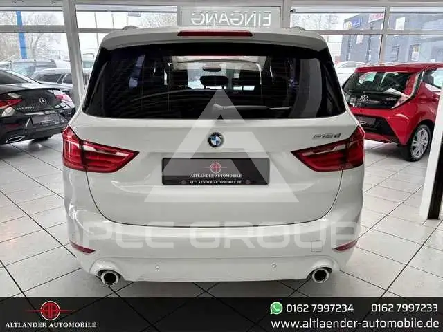 2020 BMW 218
