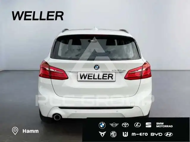 2020 BMW 218