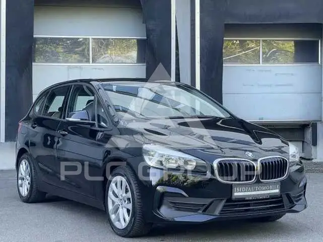2020 BMW 218