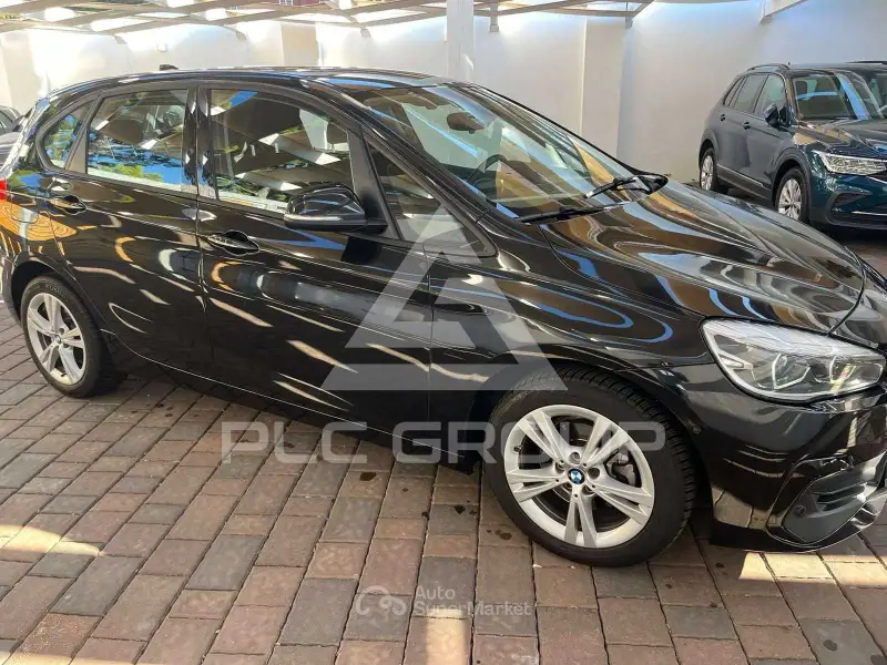 2020 BMW 218