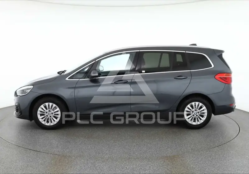 2020 BMW 218