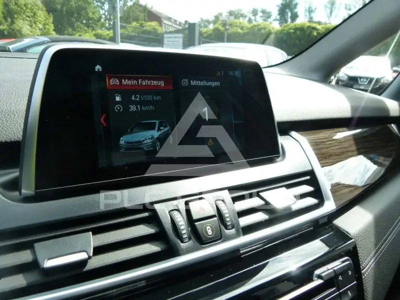 2020 BMW 218