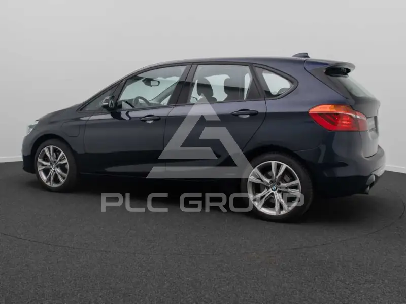2020 BMW 218