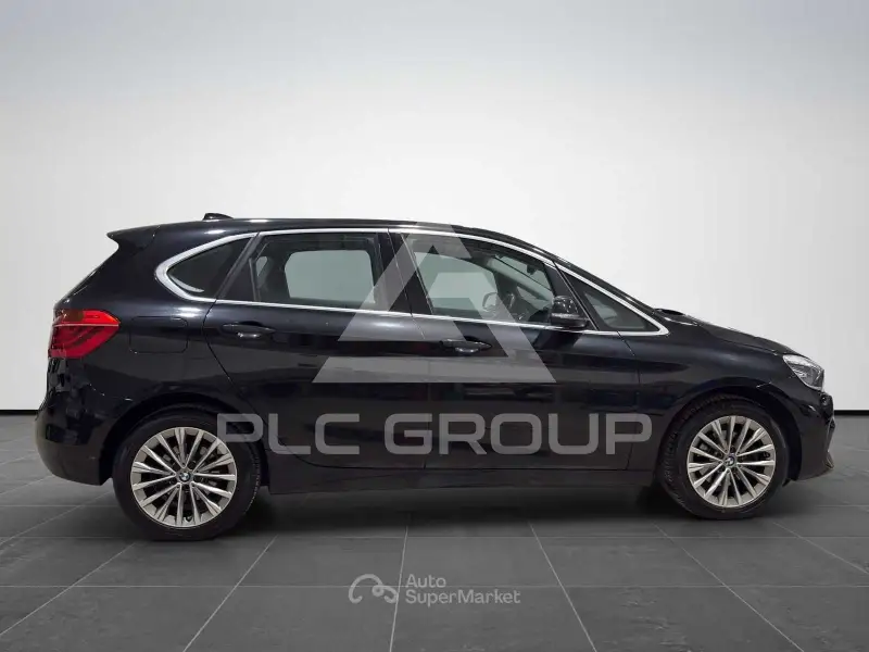 2020 BMW 218