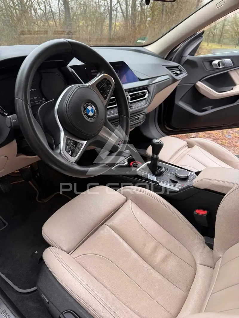 2020 BMW 218