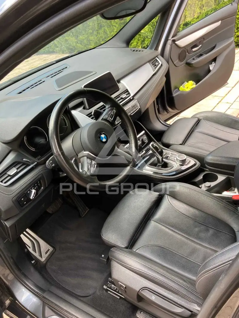 2020 BMW 218