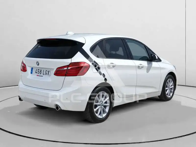 2020 BMW 218
