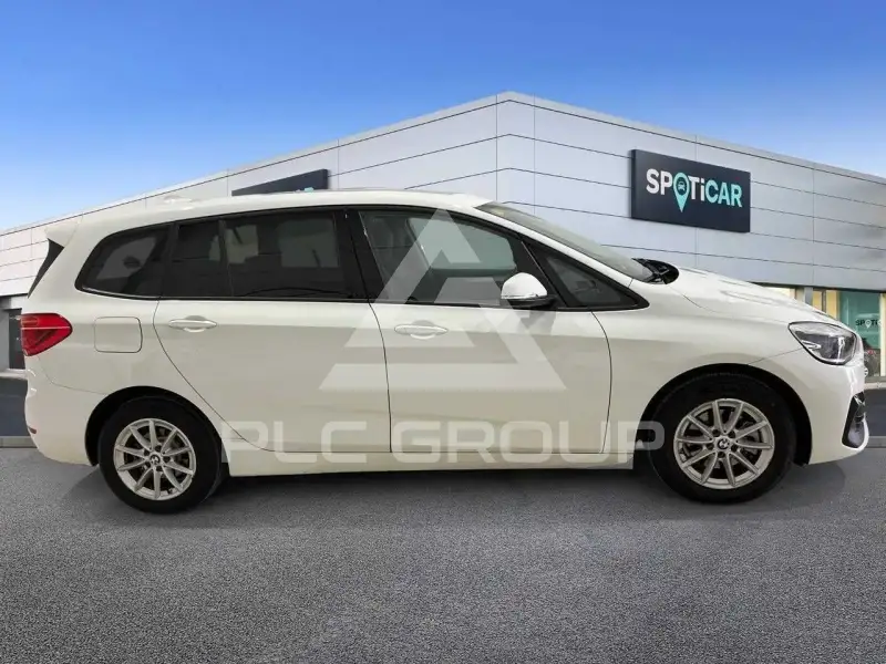 2020 BMW 218