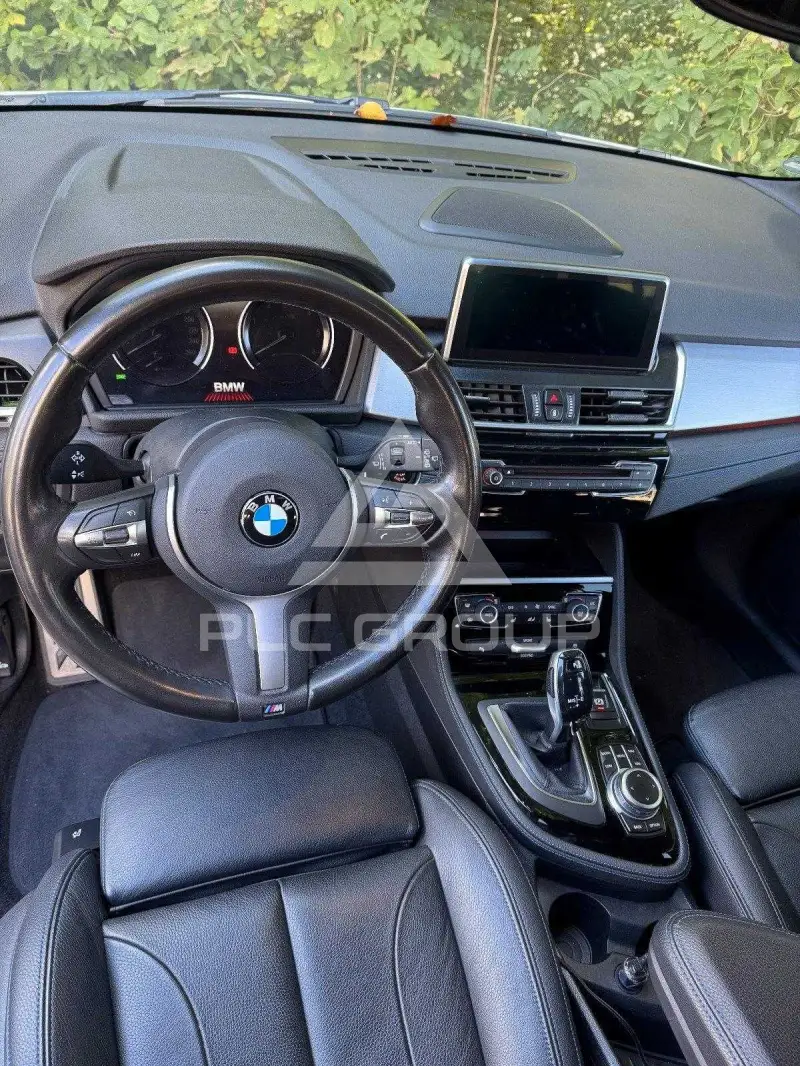2020 BMW 218