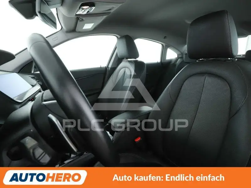 2020 BMW 218