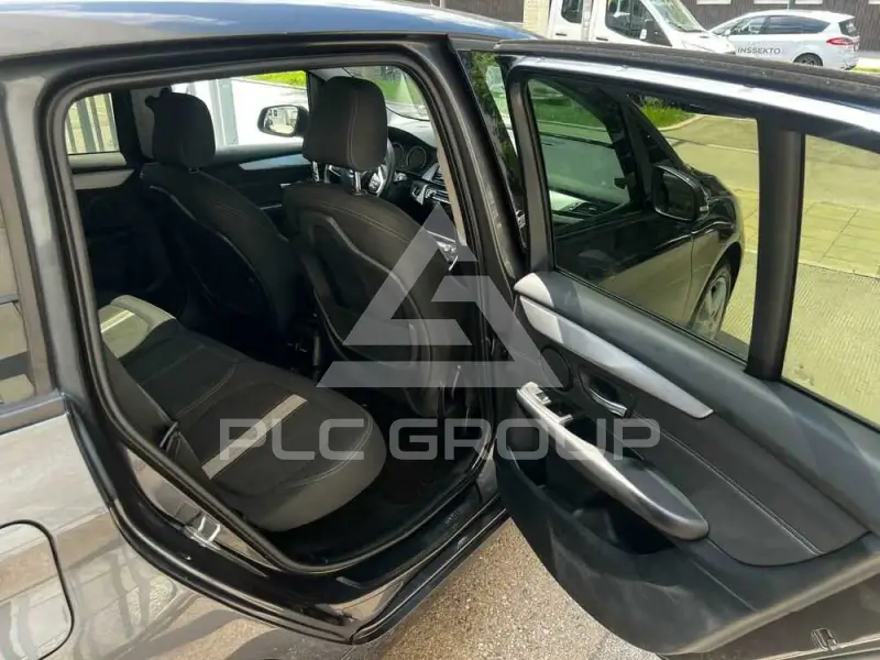 2020 BMW 218